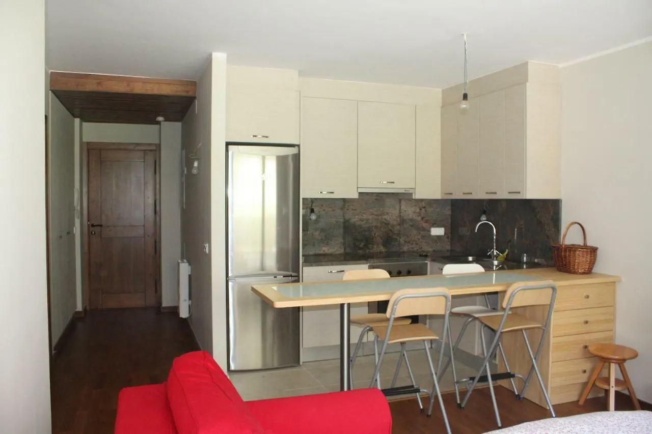 Le Petit Espot Apartment